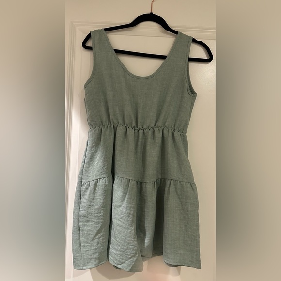 CARRY ON TIERED ROMPER - SAGE SZ small - Picture 2 of 3